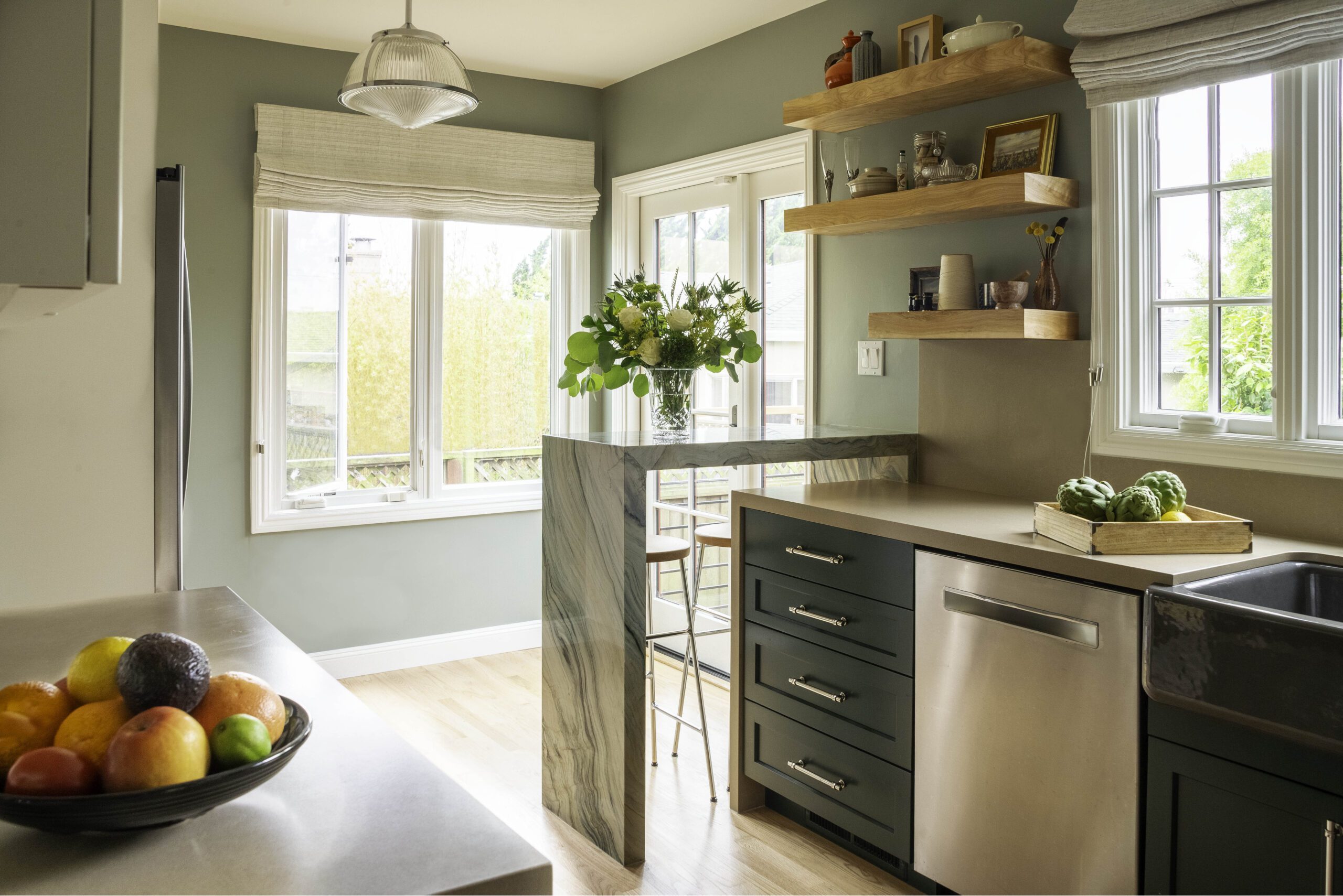 Modern Kitchen with Caesarstone countertop Mountain View California